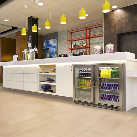 Hampton By Hilton London Excel-3