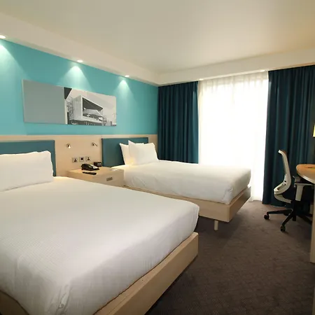 Hampton By Hilton London Excel-3